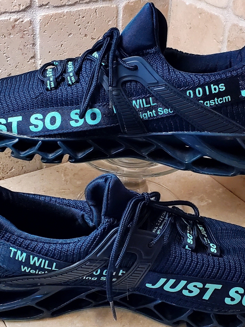 Men's Athletic Running Shoes in Black with Teal Accents Size 12 (45)